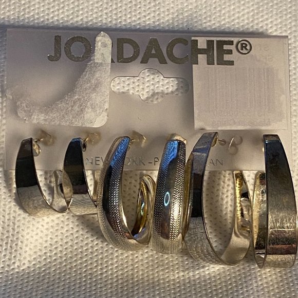 Vintage Jordache Set of NINE Hoop Earrings - NEW on Card - Picture 2 of 7